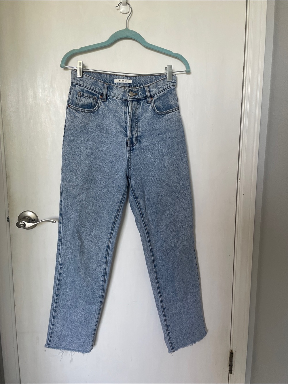PacSun High Rise Straight Light Blue Jeans distressed ankles size 25